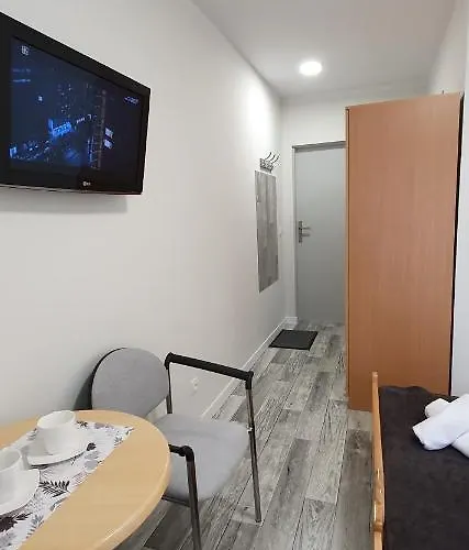 Apartament, Koniczynka דירה קרפאז'